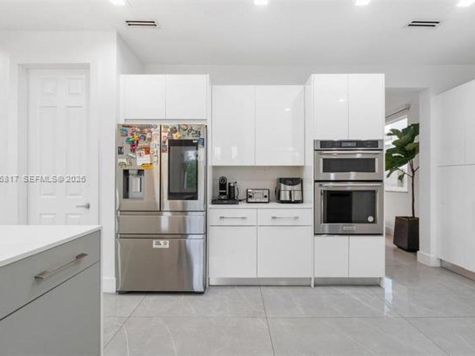 1st image of 20436 SW 89th Ave #20436