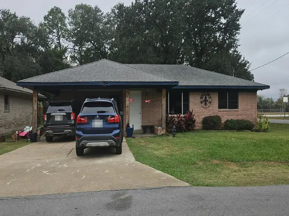 325 N Chappuis St, Crowley, LA 70526