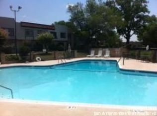 6634 Crown Rdg, San Antonio, TX 78239