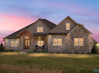 20224 Sharp Rd, Athens, AL 35613