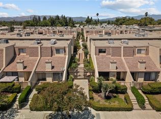 18417 Collins St UNIT D, Tarzana, CA 91356