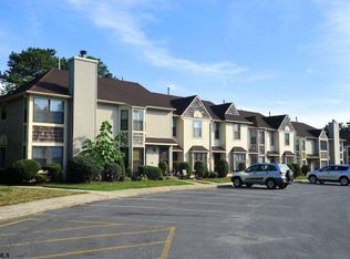 41 Cambridge Townhouse Dr #41-TOWNHOUSE, Egg Harbor Township, NJ 08234