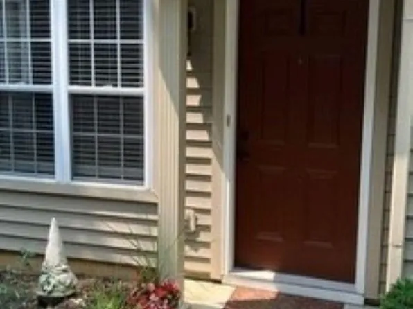 708 E Bayberry Ct E, Bloomington, IN 47401