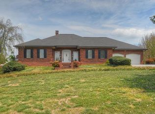 162 Blueberry Hill Dr, Statesville, NC 28625