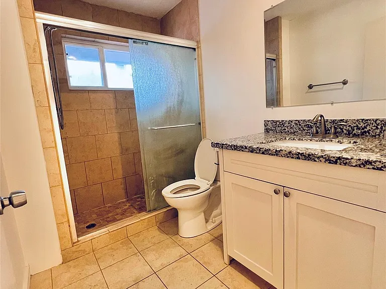 5538 Holly St #311 — Photo 16