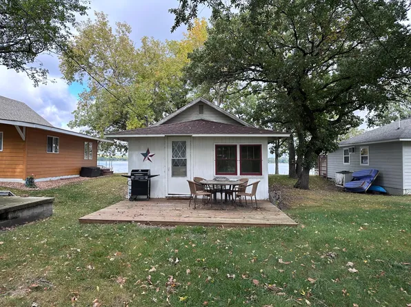 28310 S Shore Dr, Starbuck, MN 56381