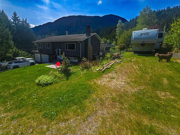 3rd image of 170 Seaview St