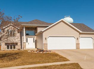 4427 Shetland Pl NW, Rochester, MN 55901
