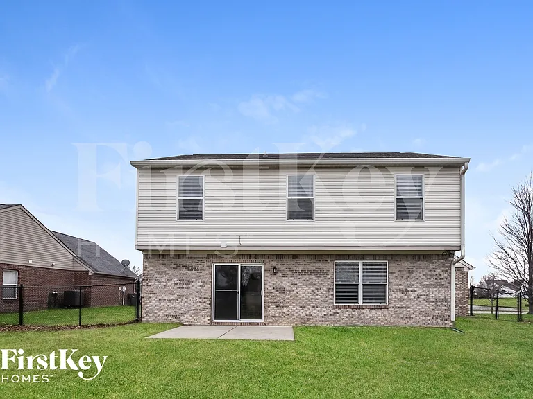 4827 Lakestone Dr — Photo 15