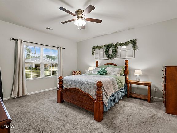 3rd image of 45 Great Bend Drive