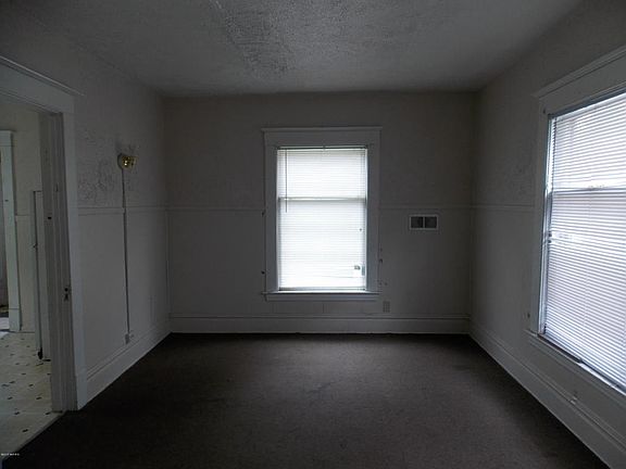 5th image of 1907 Francis Ave SE