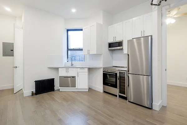 Rented by Compass | media 6