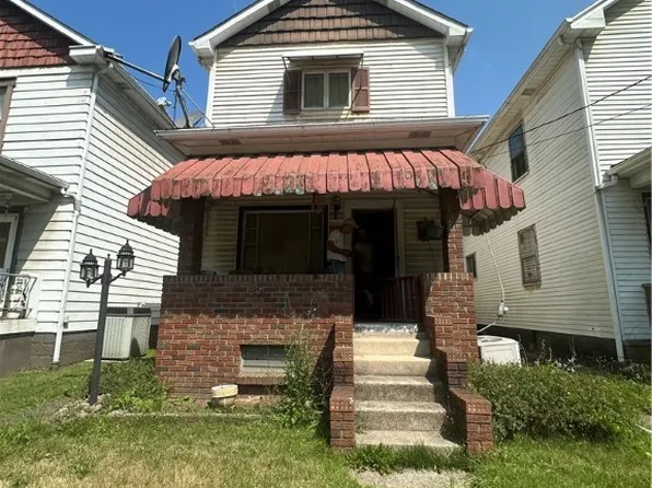 715 Allegheny St, Follansbee, WV 26037