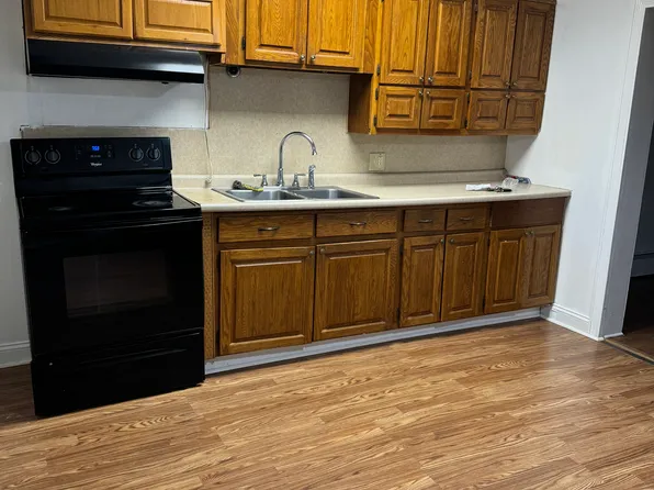 110 N Laurel St, Hazleton, PA 18201