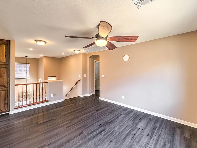10037 Willowbrook Pond Rd — Photo 12