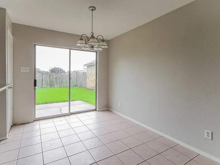 16111 Rosenridge Dr — Photo 8