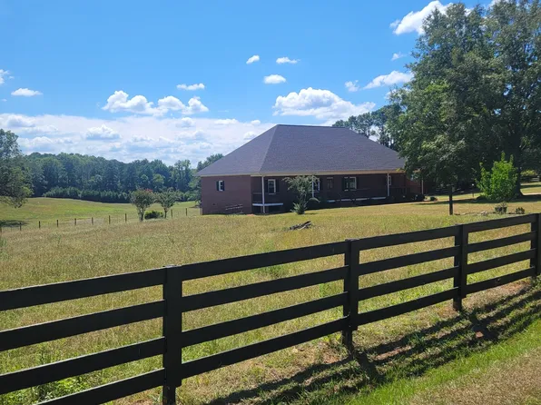 77 Hearn Rd, Lagrange, GA 30240