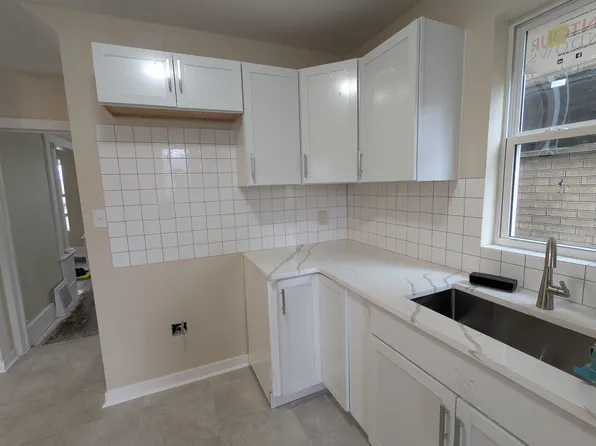 2956 Lothrop St, Detroit, MI 48206