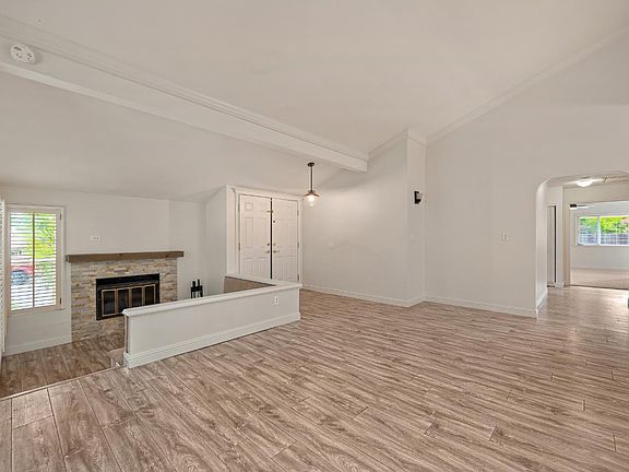 5th image of 6501 Addington Ct