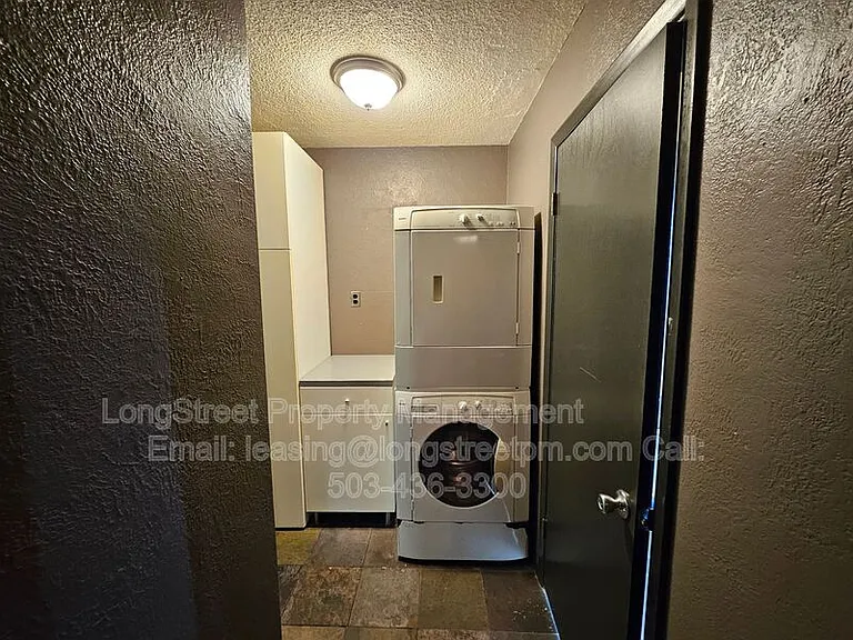 6905 N John Ave — Photo 15