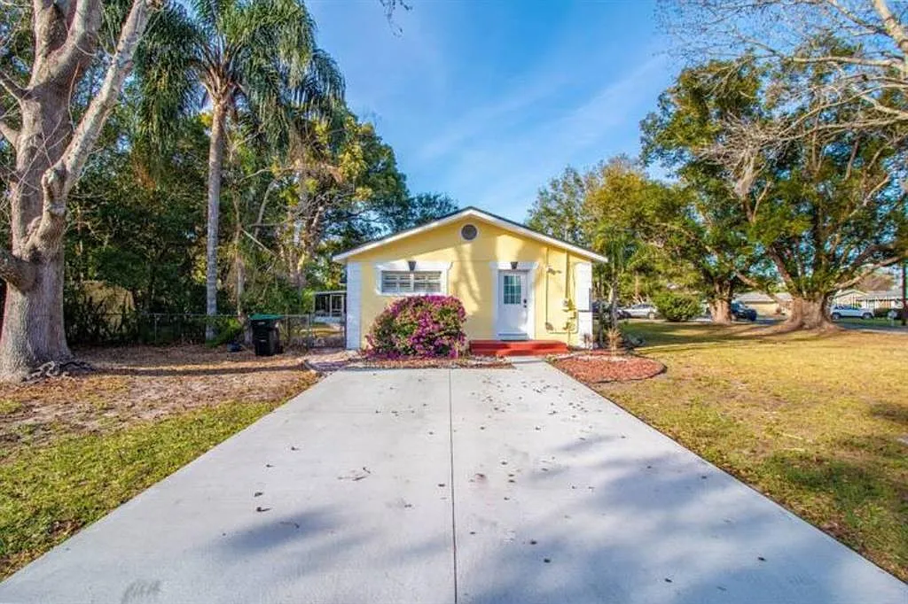 1 bed, 1.0 bath, 650 sqft, $1,800 — Photo 3