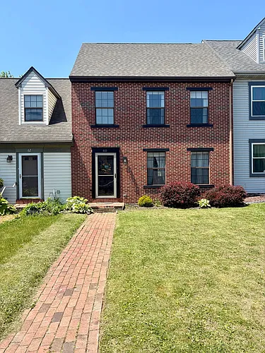 60 Carriage House Dr Photo 1