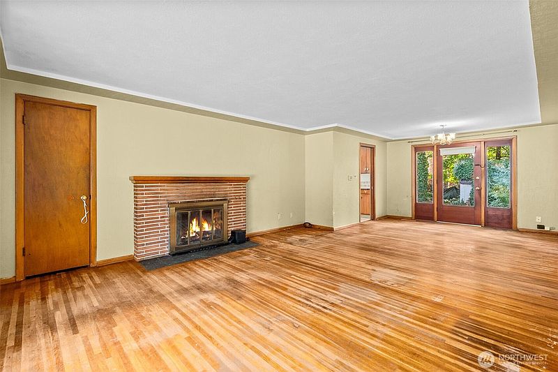 5th image of 8212 South Way Sw