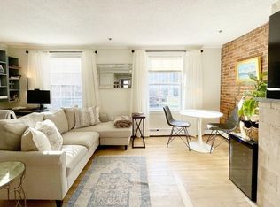 4 Derne St APT 4, Boston, MA 02114