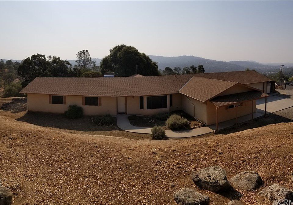 1st image of 32669 Woodhill Ln