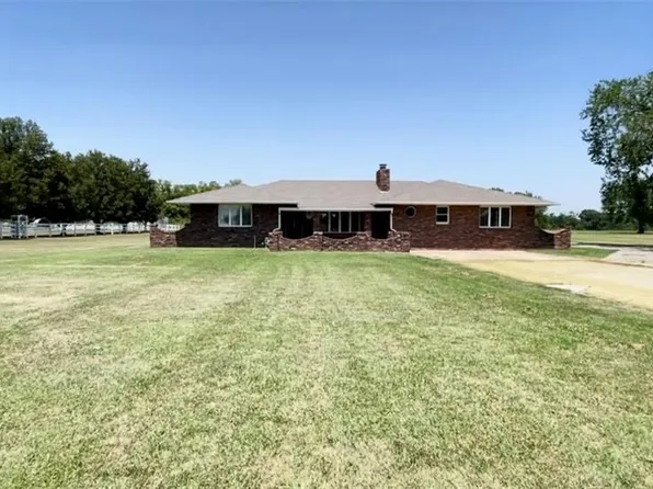 468 E 530th Ave, Pittsburg, KS 66762