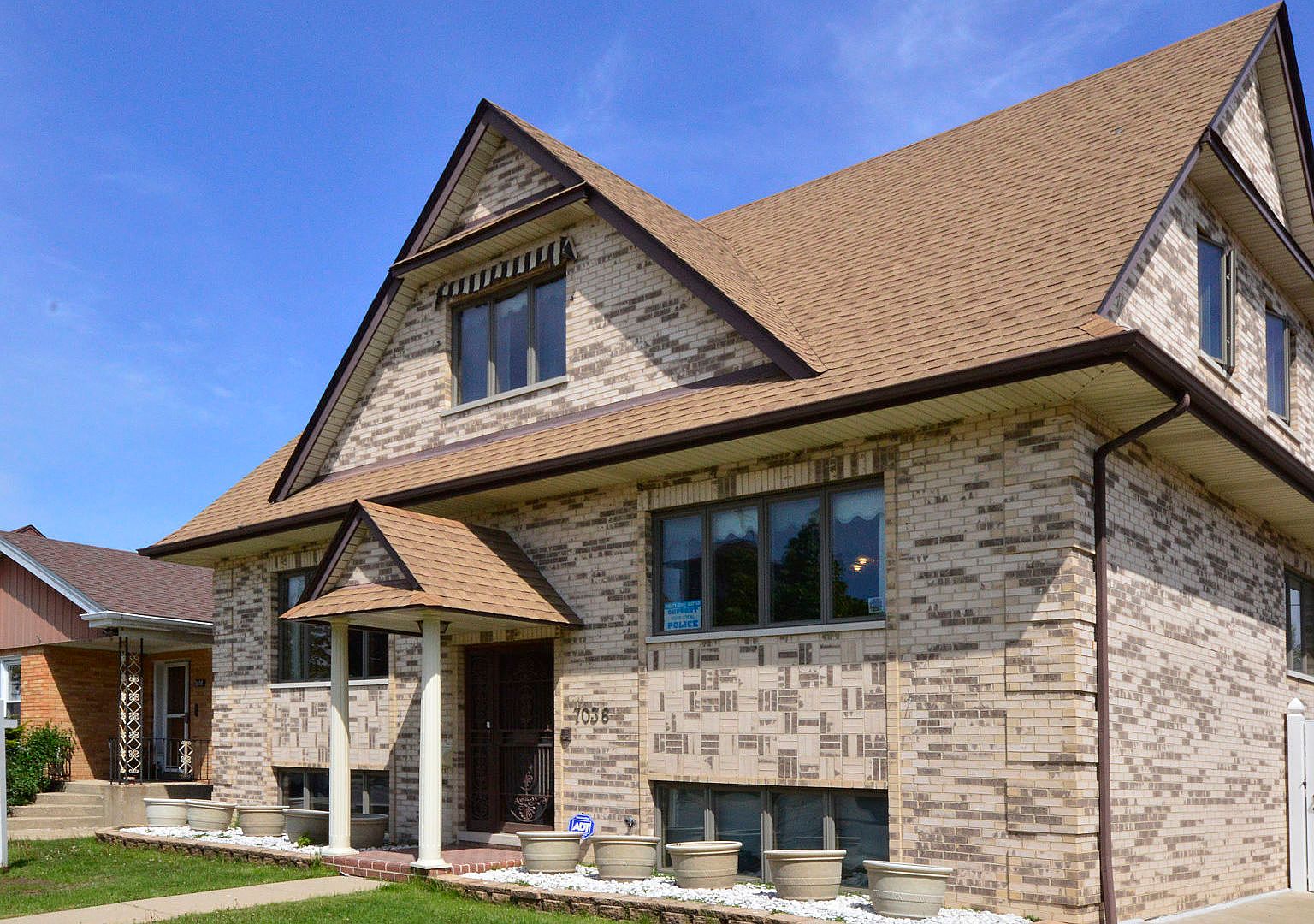 7036 W Foster Ave Chicago Il Zillow