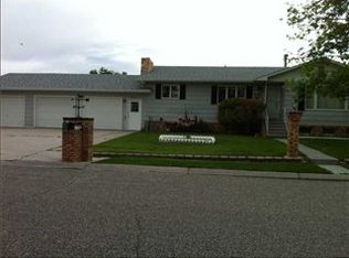 410 W 4th Ave N, Columbus, MT 59019