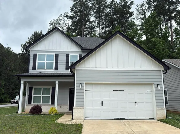 8667 Guthrie Dr, Riverdale, GA 30274