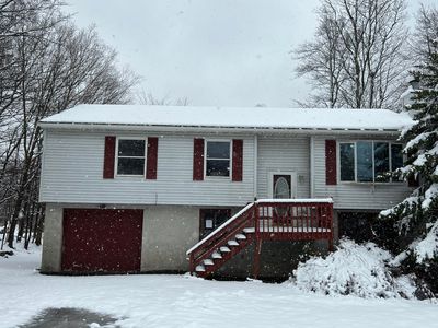 539 Country Place Dr, Tobyhanna, PA, 18466
