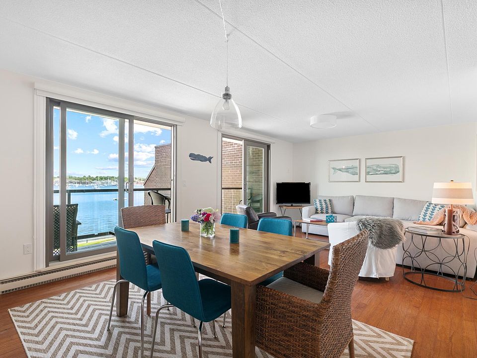 1315 Capella S Newport RI Zillow