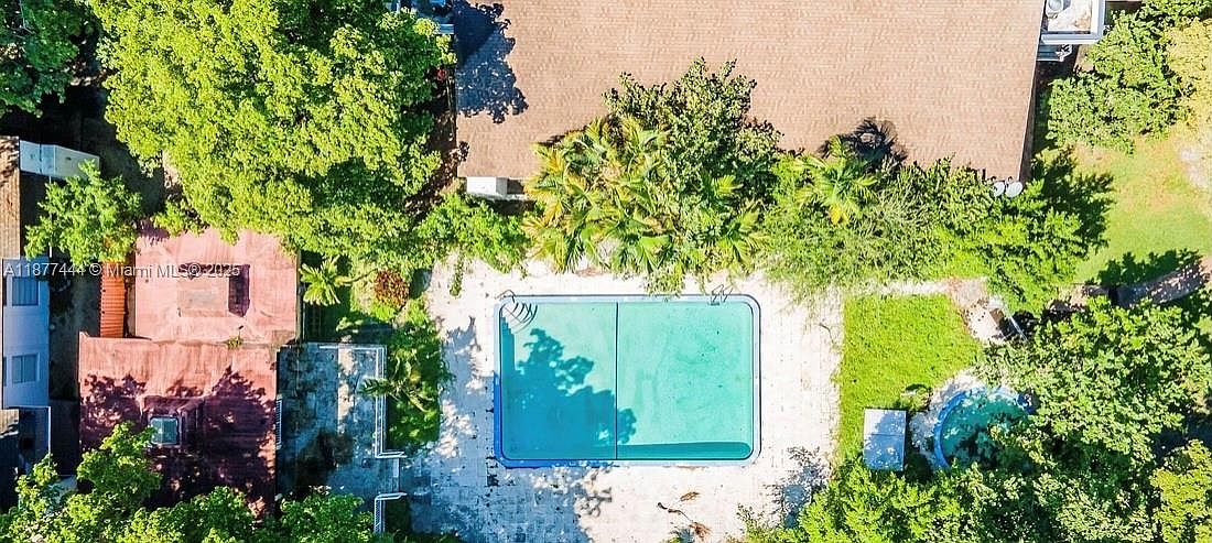 4009 N University Dr #217