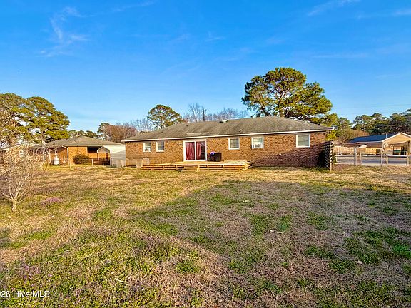 5th image of 2146 Crescent Drive