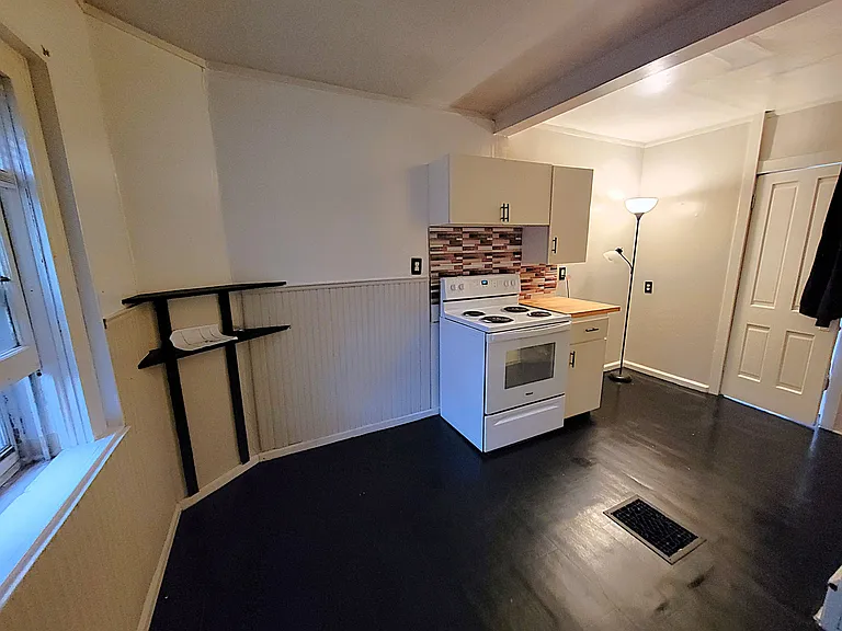 210 N Fremont St #2 — Photo 6