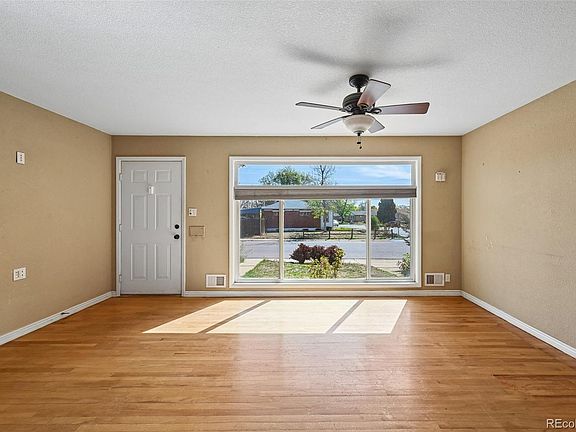 2nd image of 10823 Larson Drive