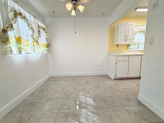 4th image of 11817 Bayonet Ln