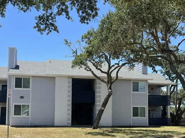 1807 Harbor Dr, Rockport, TX 78382