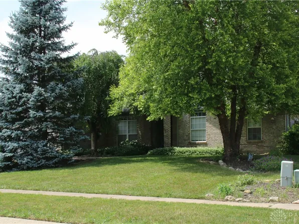 3342 Heritage Trace Dr W, Bellbrook, OH 45305