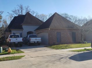 8089 Valencia Ct, Baton Rouge, LA 70820
