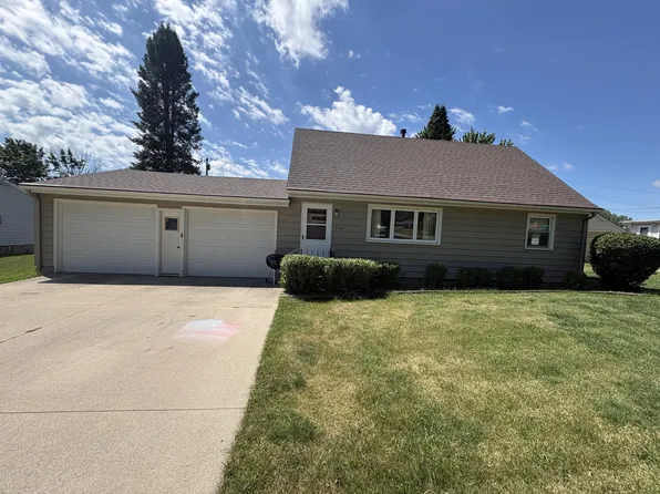 702 Glenview Dr, Albert Lea, MN 56007