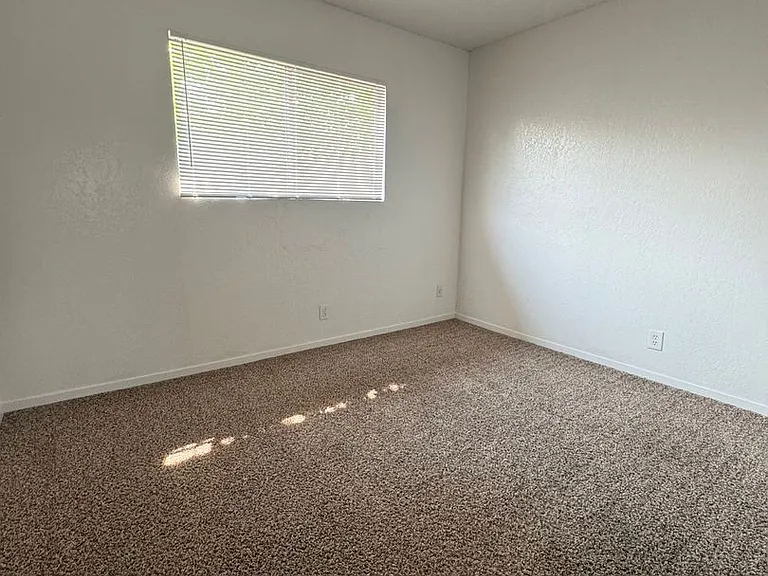 5580 Mountain View Dr — Photo 10