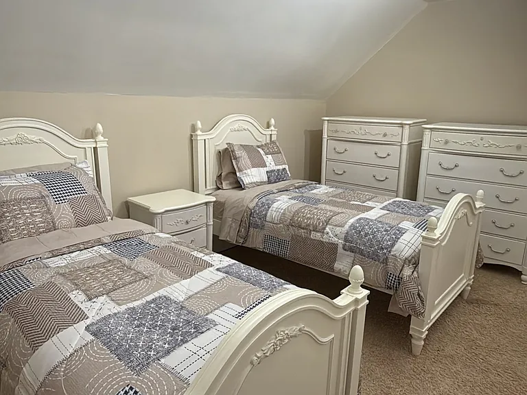 224 Comstock Dr #3 — Photo 4