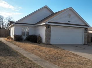 333 Cascade Cir, Springdale, AR 72764