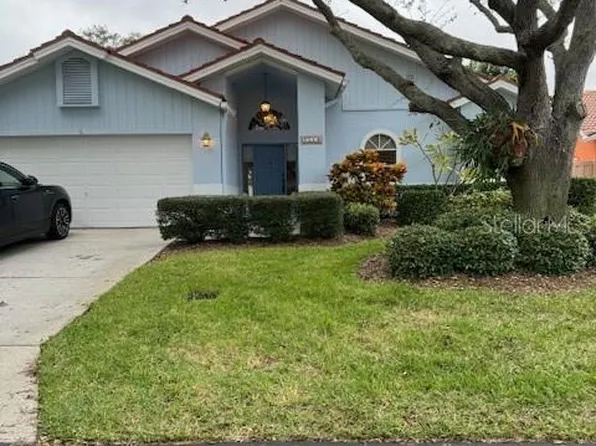 5238 White Sand Cir NE, Saint Petersburg, FL 33703
