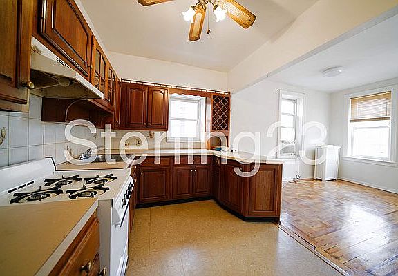 4th image of 2386 23rd St APT 2