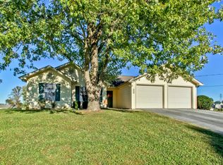 205 Douglas Chapel Rd, Jonesborough, TN 37659